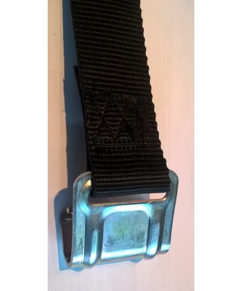 Pas z hakiem płaskim przetłoczonym