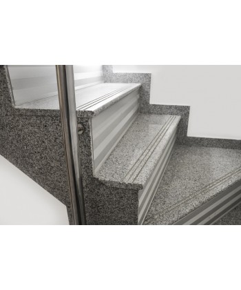 Podstopnica do schodów - aluminowa 150 mm × 10 mm - obrazek 2