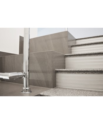 Podstopnica do schodów - aluminowa 150 mm × 10 mm - obrazek 7